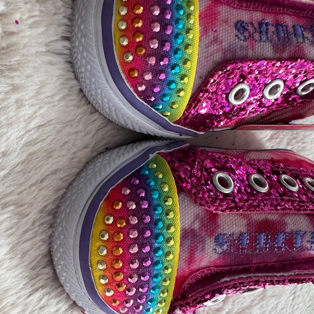 Brand new girls size 5 Twinkle toes from Skechers - Picture 2 of 7